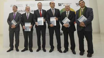 Alberto Fabra y los cinco rectores.